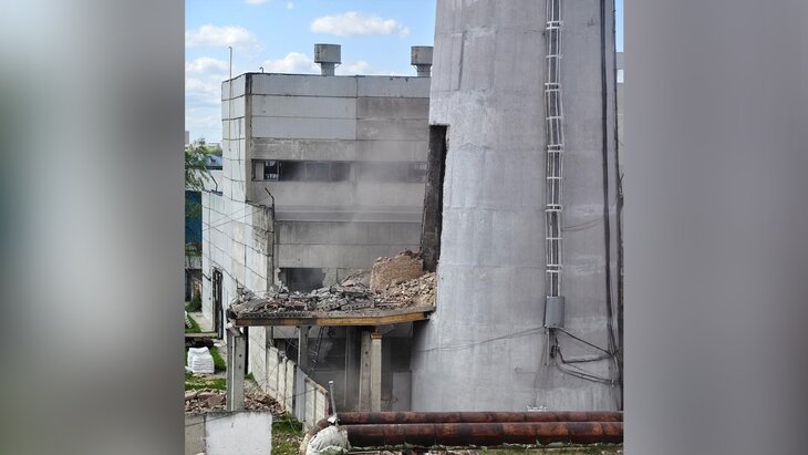 ����� ������������� ����� ��������� � ��������� �� ������������ �������