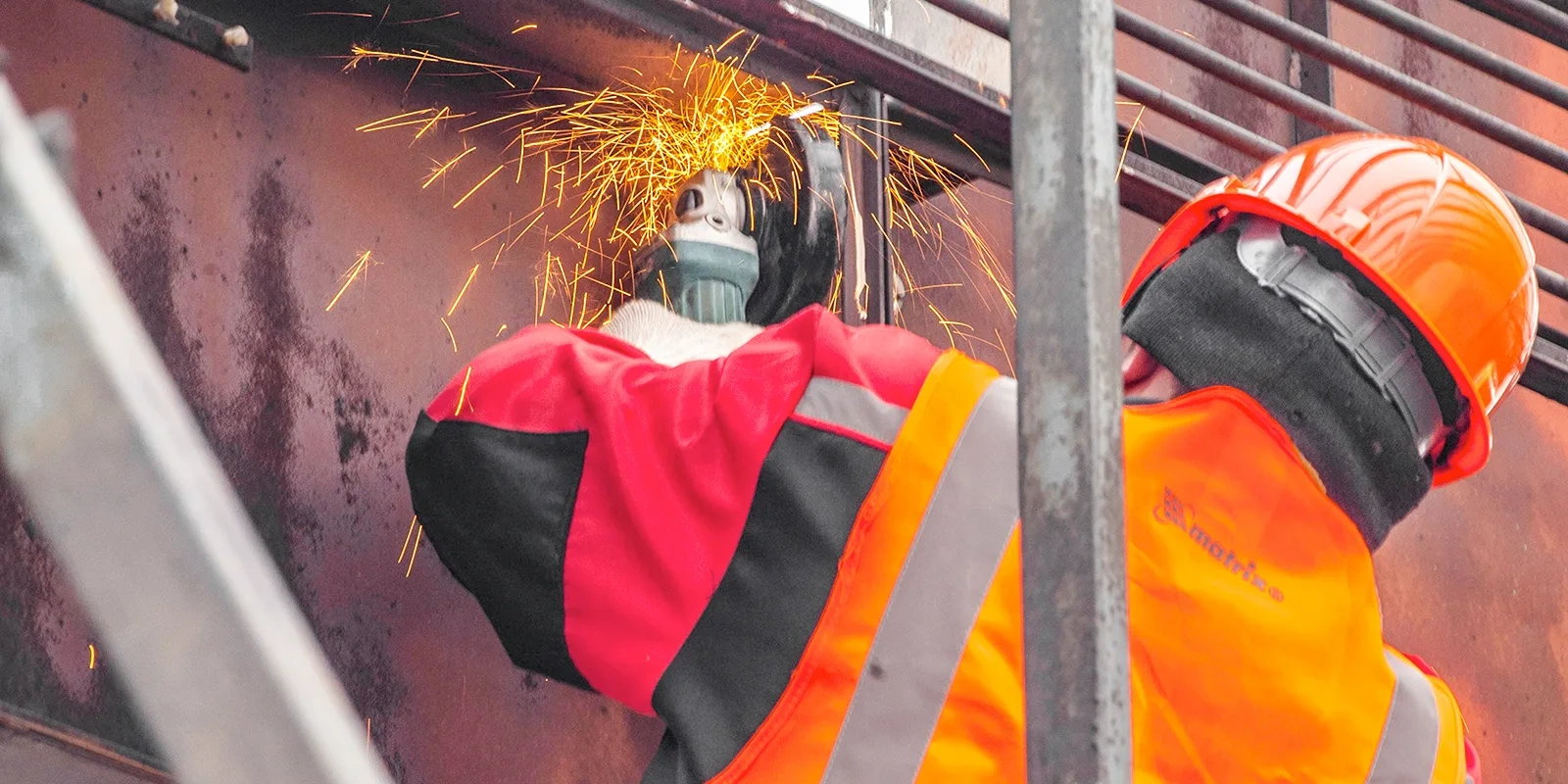 ����������� ��������� ������������� � ������������� ������