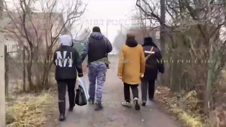 ���������, �������� �� ����� � ������, ������������� � ��������� �� ������