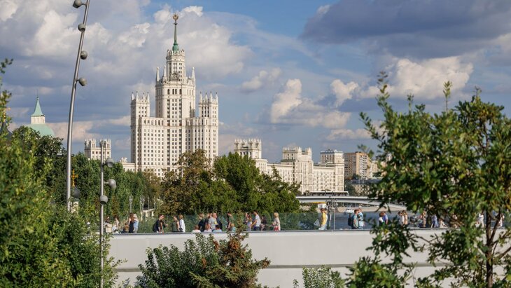 ������ 9 ��� 2025 ���� � ������ ����� ��������������� 9 ��� 1945 ���� � ��������