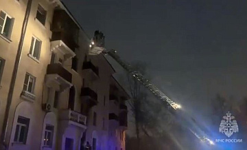 Восемь человек спасли из горящей 4-этажки на юго-востоке Москвы