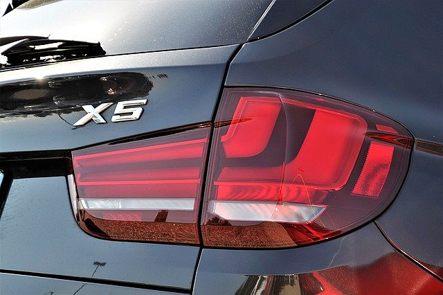      BMW X5   - 
