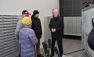 Сергей Собянин лично осмотрел первый дом по программе реновации в районе Рязанский