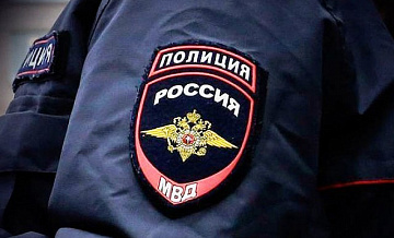 Двое грабителей жестоко избили прохожего на юго-востоке Москвы и отобрали деньги, часы и паспорт